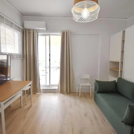 Penthouse Nea Smirni *