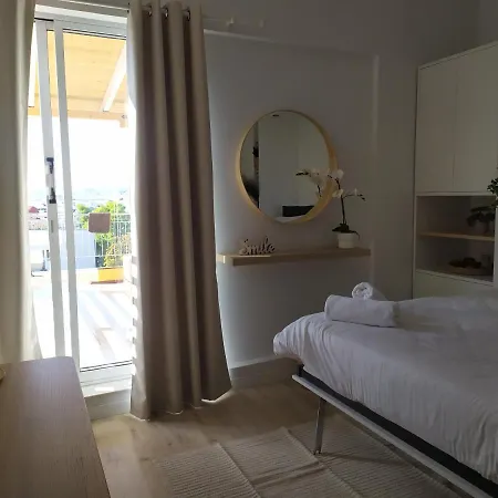 Penthouse Nea Smirni